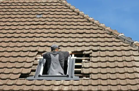 Pose de velux - Saint-Calais-du-Désert